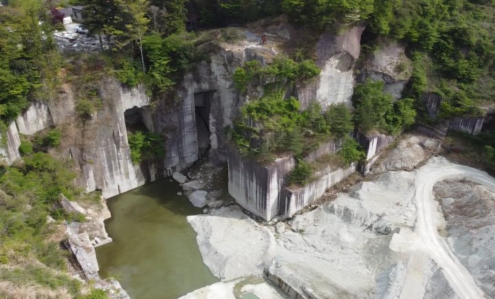 カネホン採石場 （かねほんさいせきじょう）